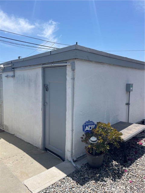 927 W 6th Street, San Pedro CA: https://media.crmls.org/medias/a1ba159e-3a91-4055-abc9-733d762e4a04.jpg