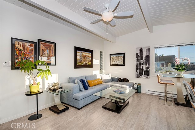 Detail Gallery Image 5 of 19 For 231 Longfellow Ave, Hermosa Beach,  CA 90254 - 4 Beds | 2 Baths