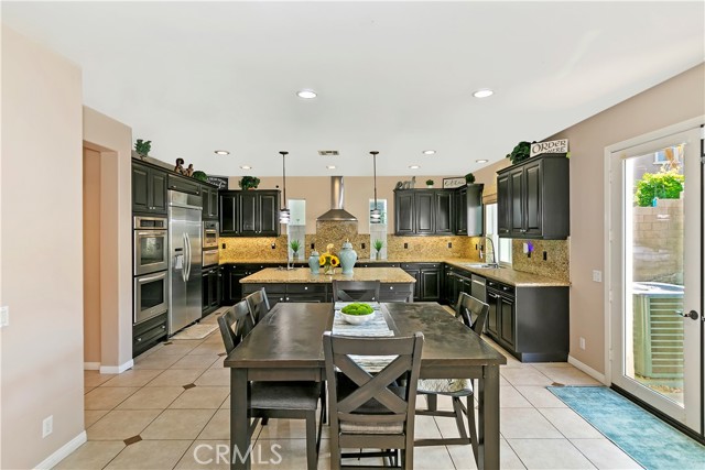 13744 Star Ruby Avenue, Eastvale CA: https://media.crmls.org/medias/a1bb110a-8e1d-4a6d-a6d3-2451b22565cd.jpg
