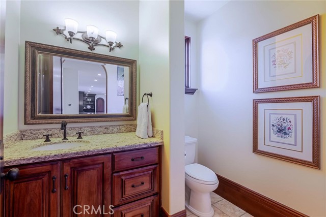 Image 32 of 74 For 25532 Oak Meadow Drive