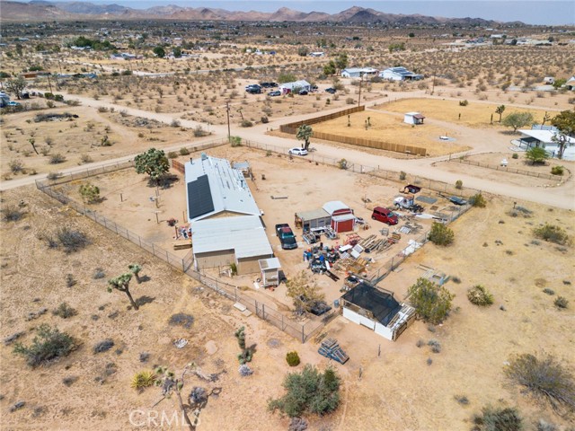 Detail Gallery Image 11 of 27 For 56225 Moonstone Ln, Yucca Valley,  CA 92284 - 3 Beds | 2 Baths