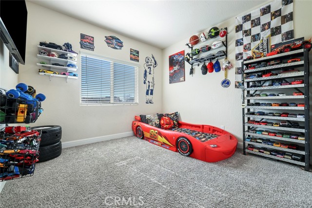 Detail Gallery Image 18 of 27 For 6883 E Robinson, Fresno,  CA 93727 - 4 Beds | 3 Baths