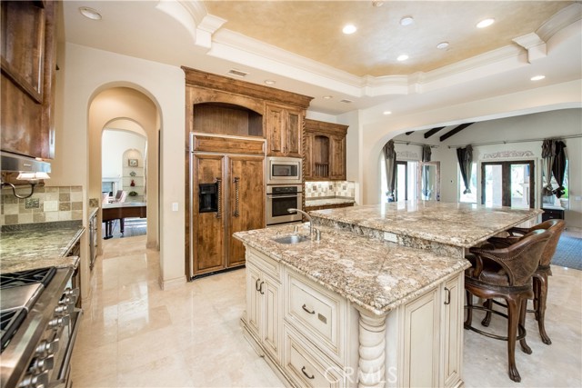 Detail Gallery Image 16 of 73 For 1340 Hidden Springs Dr, Corona,  CA 92881 - 7 Beds | 7/1 Baths