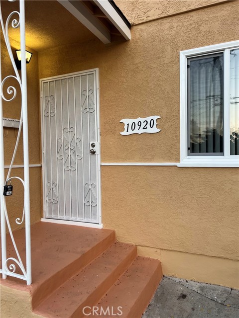 10920 Aletta Avenue, Culver City CA: https://media.crmls.org/medias/a1bcf9e4-70e8-4128-a03b-7669c611bc73.jpg