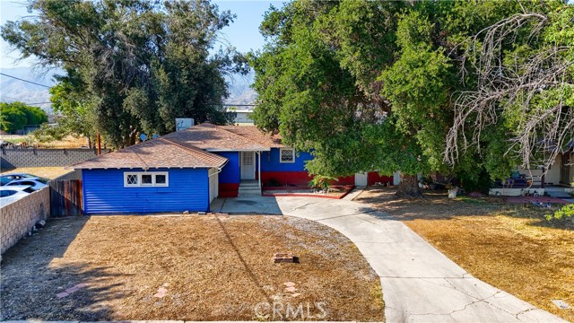 6083 Merito Avenue, San Bernardino CA: https://media.crmls.org/medias/a1bd2e46-db31-48dd-aad3-505516e97bd4.jpg