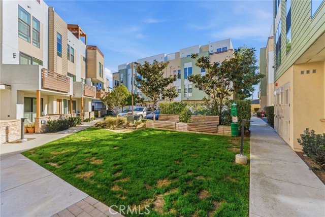 Detail Gallery Image 20 of 22 For 669 W 17th St, Costa Mesa,  CA 92627 - 2 Beds | 3/1 Baths