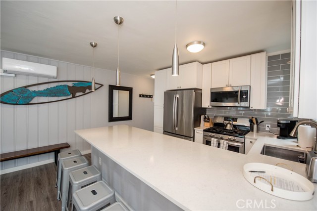 17021 7th Street, Sunset Beach CA: https://media.crmls.org/medias/a1bdf8c4-5ea9-464c-b8cd-56c0c22551e4.jpg