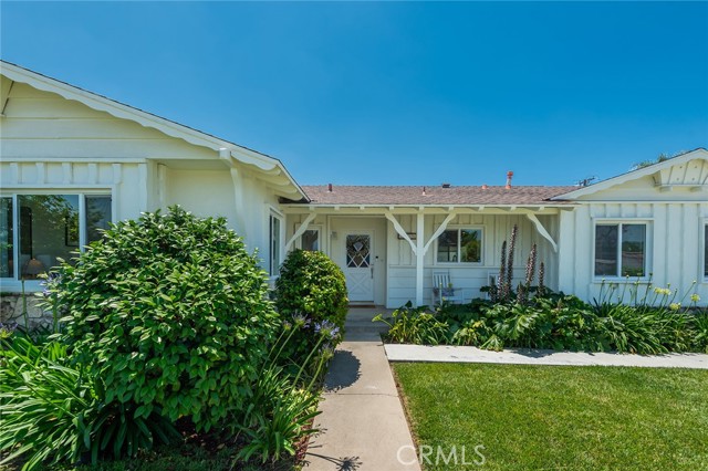 2116 E Thackery Street, West Covina CA: https://media.crmls.org/medias/a1be68d8-7ccf-4a34-a9a0-c228f5bf0a37.jpg