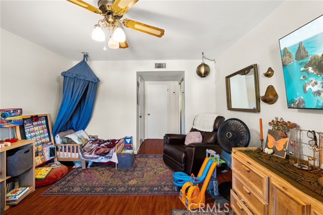 Detail Gallery Image 29 of 42 For 2411 E Greenview Dr, Glendora,  CA 91741 - 2 Beds | 2/1 Baths