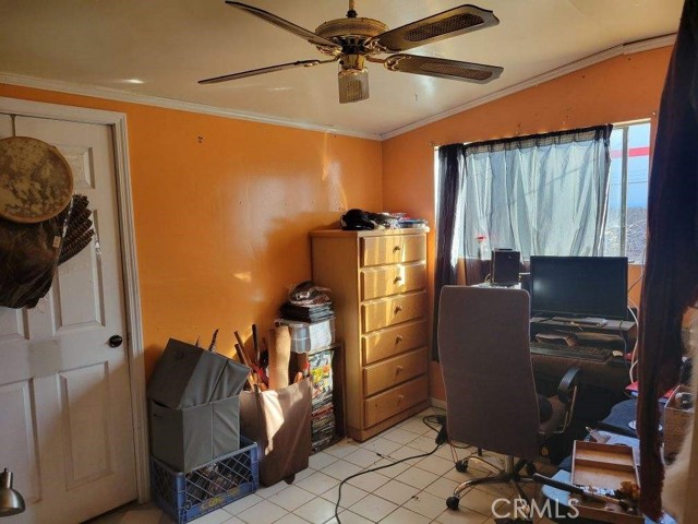 Detail Gallery Image 6 of 8 For 13115 Norris, Sylmar,  CA 91342 - 4 Beds | 2/1 Baths