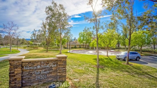 Detail Gallery Image 19 of 21 For 28048 Memory Ln, Valencia,  CA 91354 - 3 Beds | 3 Baths