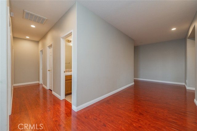 Detail Gallery Image 19 of 38 For 6221 Ruby Crest Way, Jurupa Valley,  CA 91752 - 4 Beds | 3 Baths