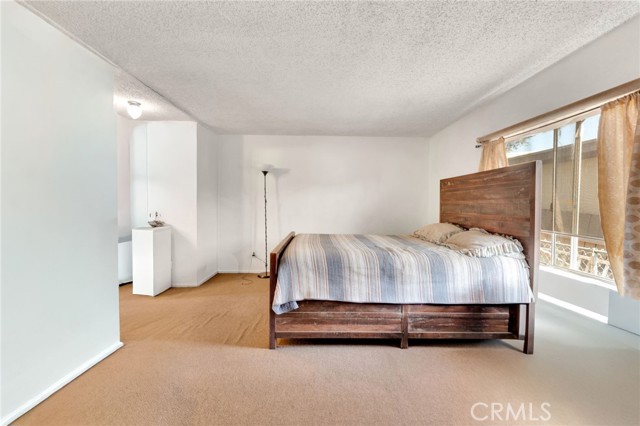 1401 W 9th Street, Pomona CA: https://media.crmls.org/medias/a1c04712-ad9b-4aad-a698-909d83bc8058.jpg