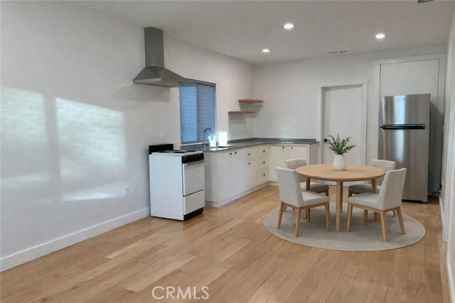 Detail Gallery Image 7 of 20 For 921 Berkeley, Claremont,  CA 91711 - 1 Beds | 1 Baths