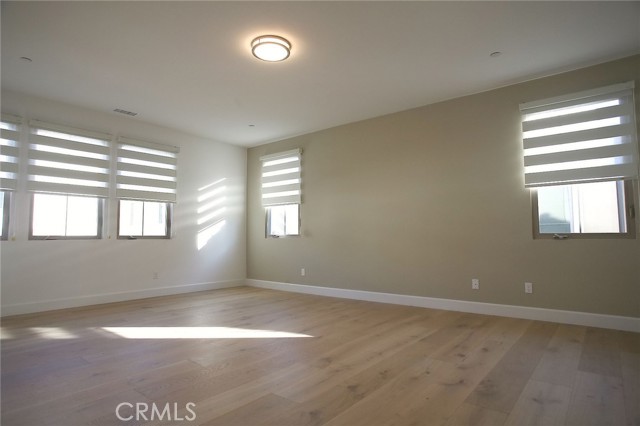 Detail Gallery Image 13 of 31 For 204 Sutters, Irvine,  CA 92602 - 4 Beds | 4/1 Baths