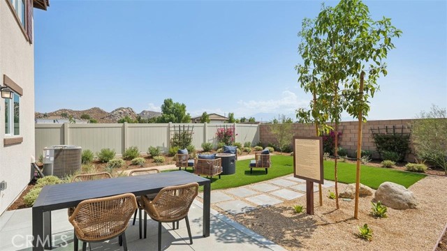 MODEL HOME BACK YARD