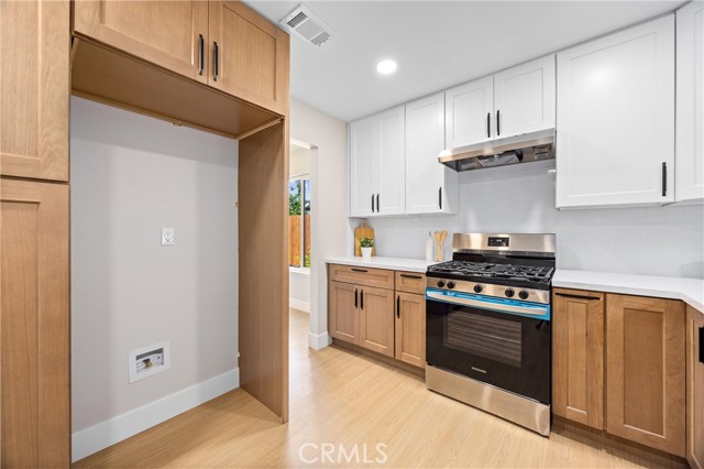 9185 Jadeite Avenue, Rancho Cucamonga CA: https://media.crmls.org/medias/a1c1aea1-d535-466c-add4-fed075da6754.jpg