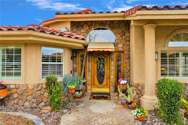 Detail Gallery Image 3 of 75 For 17662 Ridge View Ct, Apple Valley,  CA 92307 - 3 Beds | 3/1 Baths
