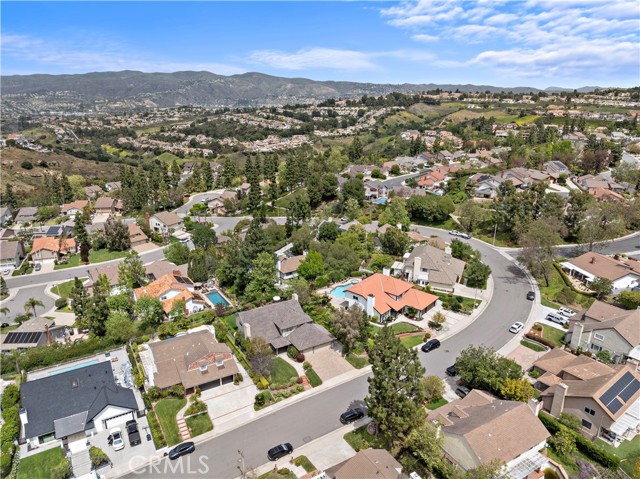 Detail Gallery Image 19 of 22 For 784 S Goldfinch, Anaheim Hills,  CA 92807 - 5 Beds | 3 Baths