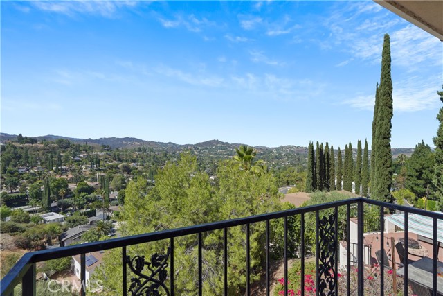 Detail Gallery Image 28 of 60 For 22628 Quinta Rd, Woodland Hills,  CA 91364 - 4 Beds | 2/1 Baths
