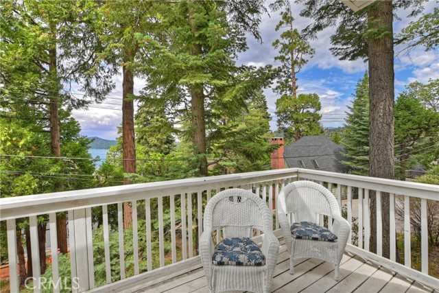 Detail Gallery Image 14 of 48 For 324 Mittry Ln, Lake Arrowhead,  CA 92352 - 2 Beds | 1/1 Baths