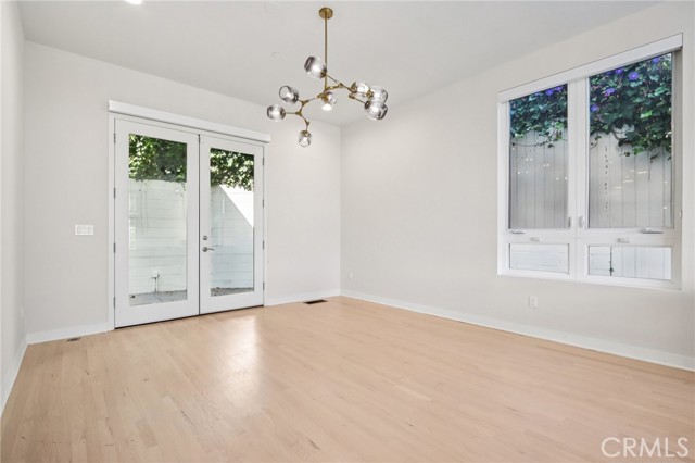 Detail Gallery Image 42 of 75 For 13424 Contour Dr, Sherman Oaks,  CA 91423 - 3 Beds | 4 Baths