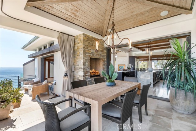 86 Emerald Bay, Laguna Beach CA: https://media.crmls.org/medias/a1c42075-cf2c-4864-bdda-76c2765b7a3c.jpg