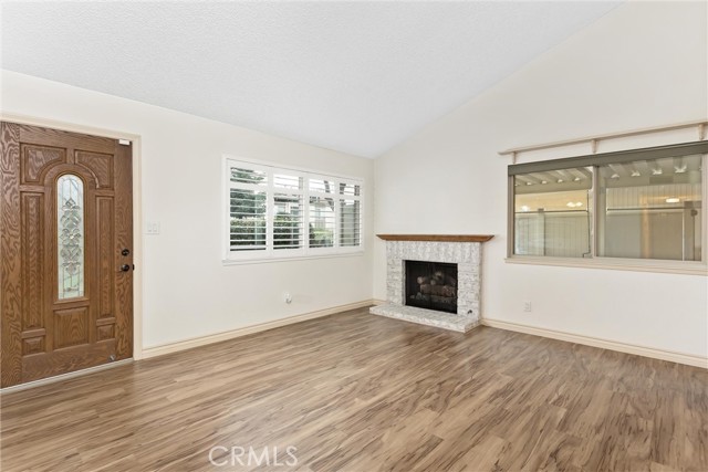 Detail Gallery Image 6 of 29 For 1580 Lisa Ln, Redlands,  CA 92374 - 2 Beds | 2 Baths