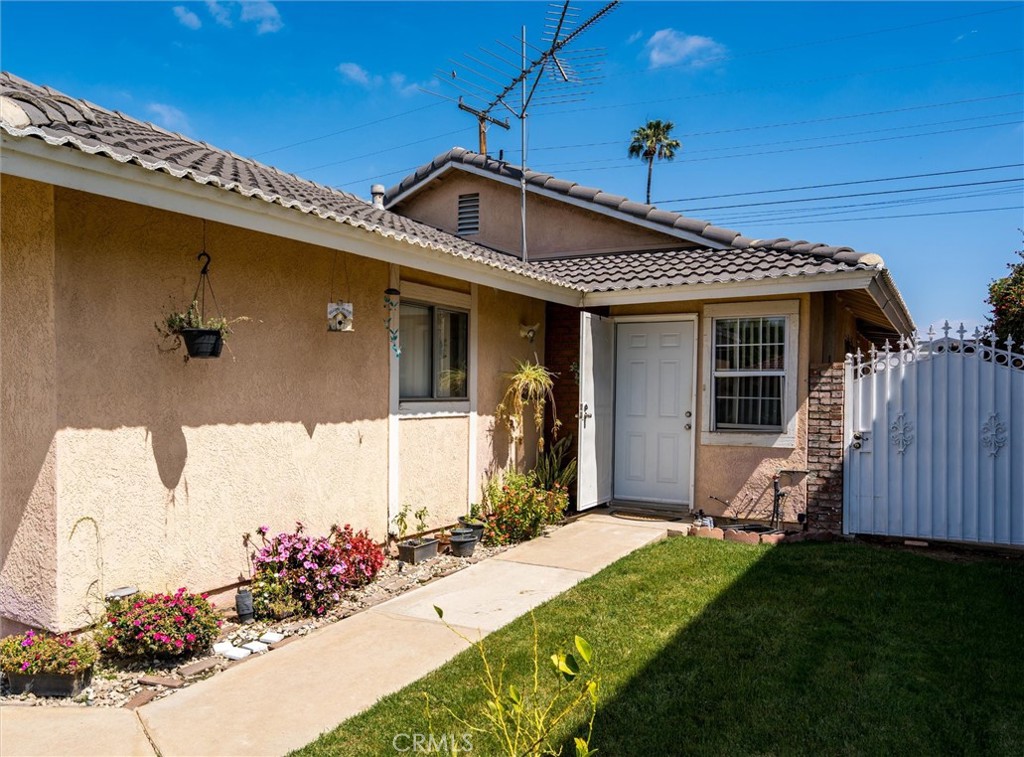 MLS #SW25105921 img 2