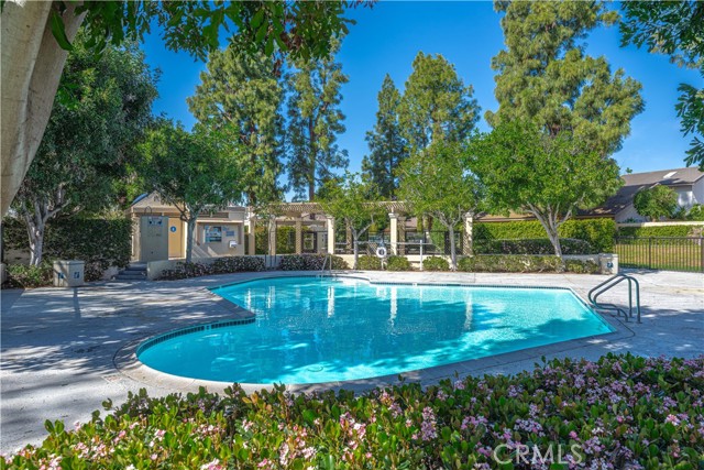 Detail Gallery Image 15 of 17 For 43 Wildwood #14,  Irvine,  CA 92604 - 2 Beds | 2 Baths