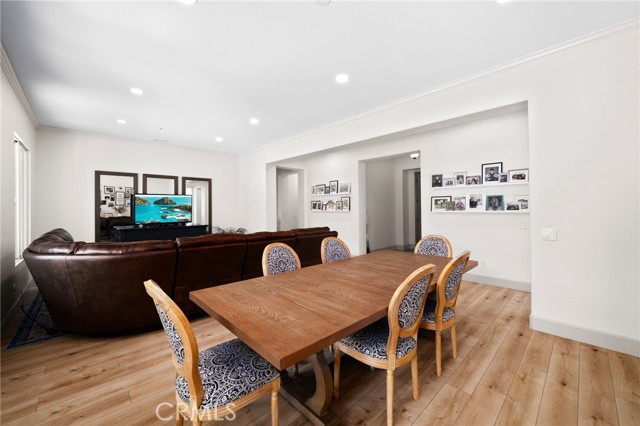 8067 Terraza Court, Riverside CA: https://media.crmls.org/medias/a1c5e37f-75ea-471b-b1bb-901d4722ab66.jpg