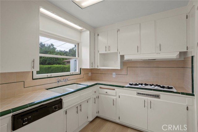 Detail Gallery Image 9 of 32 For 3483 Wanda, Riverside,  CA 92506 - 3 Beds | 2 Baths