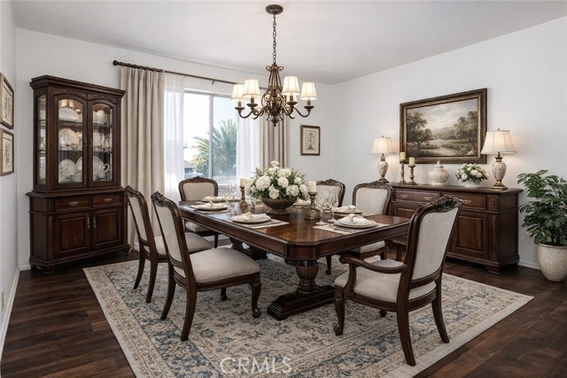 Detail Gallery Image 7 of 23 For 2015 Parcher Pl, Glendale,  CA 91206 - 5 Beds | 3 Baths