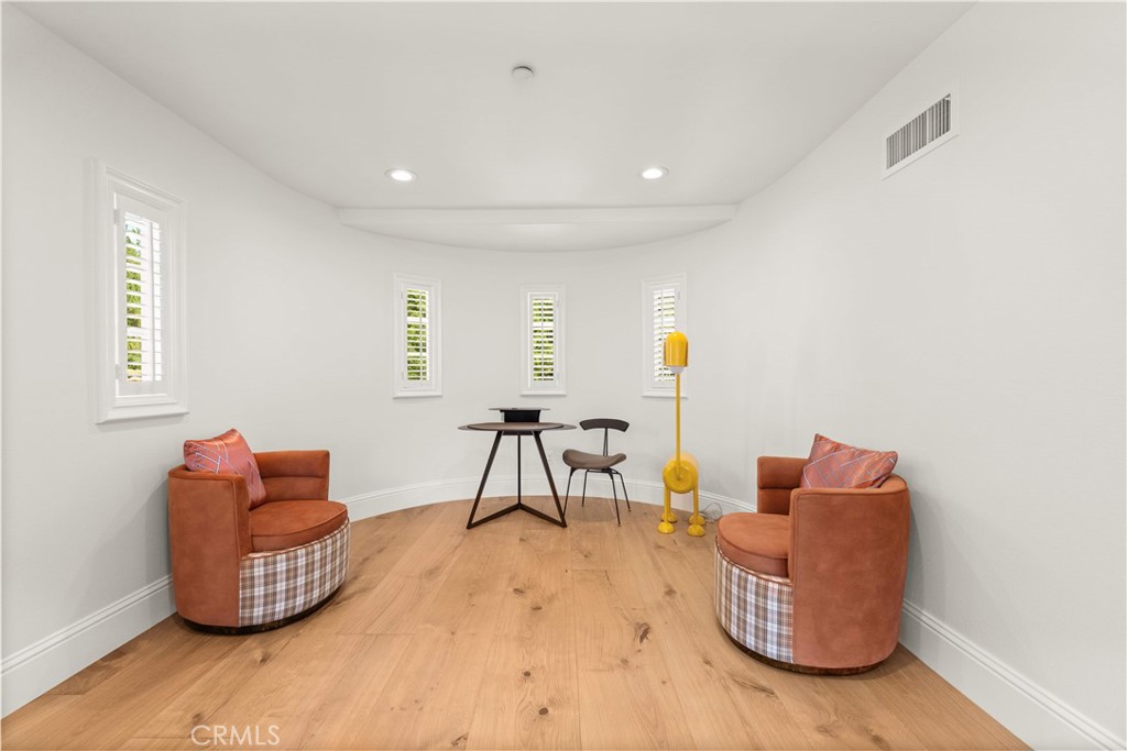 MLS #OC26102051 image #20