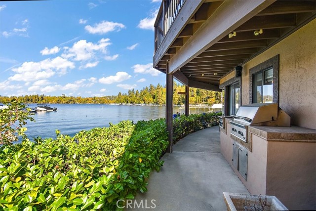 Detail Gallery Image 23 of 39 For 184 Ca-173 #43,  Lake Arrowhead,  CA 92352 - 3 Beds | 3 Baths