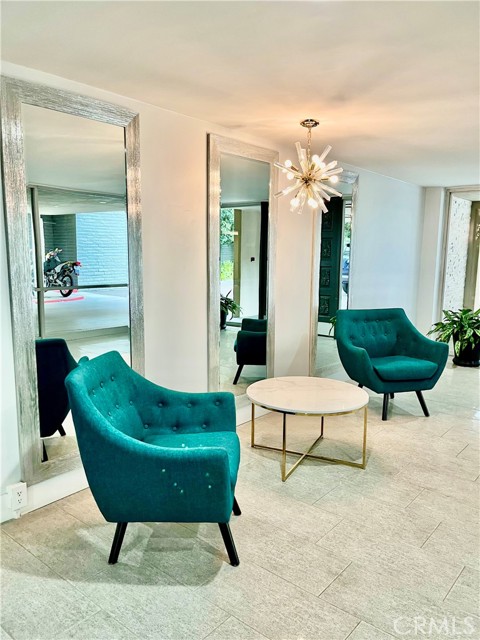 Detail Gallery Image 4 of 34 For 2510 Torrey Pines Rd #213,  La Jolla,  CA 92037 - 1 Beds | 1 Baths