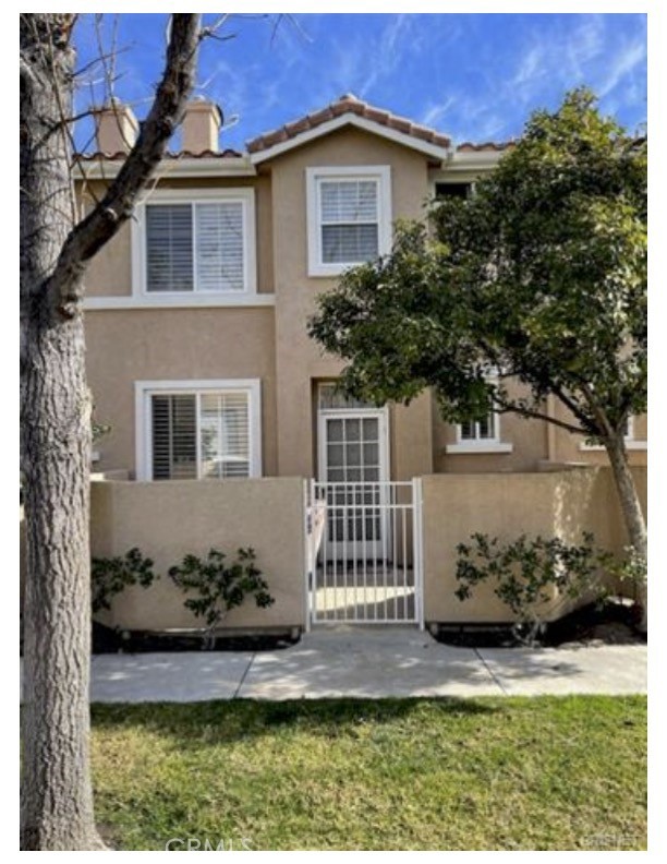 Detail Gallery Image 1 of 1 For 25742 Perlman Pl #B,  Stevenson Ranch,  CA 91381 - 3 Beds | 2/1 Baths