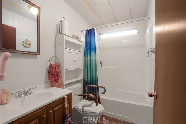 Detail Gallery Image 9 of 22 For 820 Canyon Dr, Lebec,  CA 93243 - 3 Beds | 2 Baths