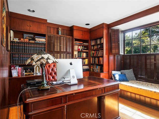 1624 Arboles Drive, Glendale CA: https://media.crmls.org/medias/a1c7c372-e66c-4c4f-9e51-1ba0f39a0735.jpg