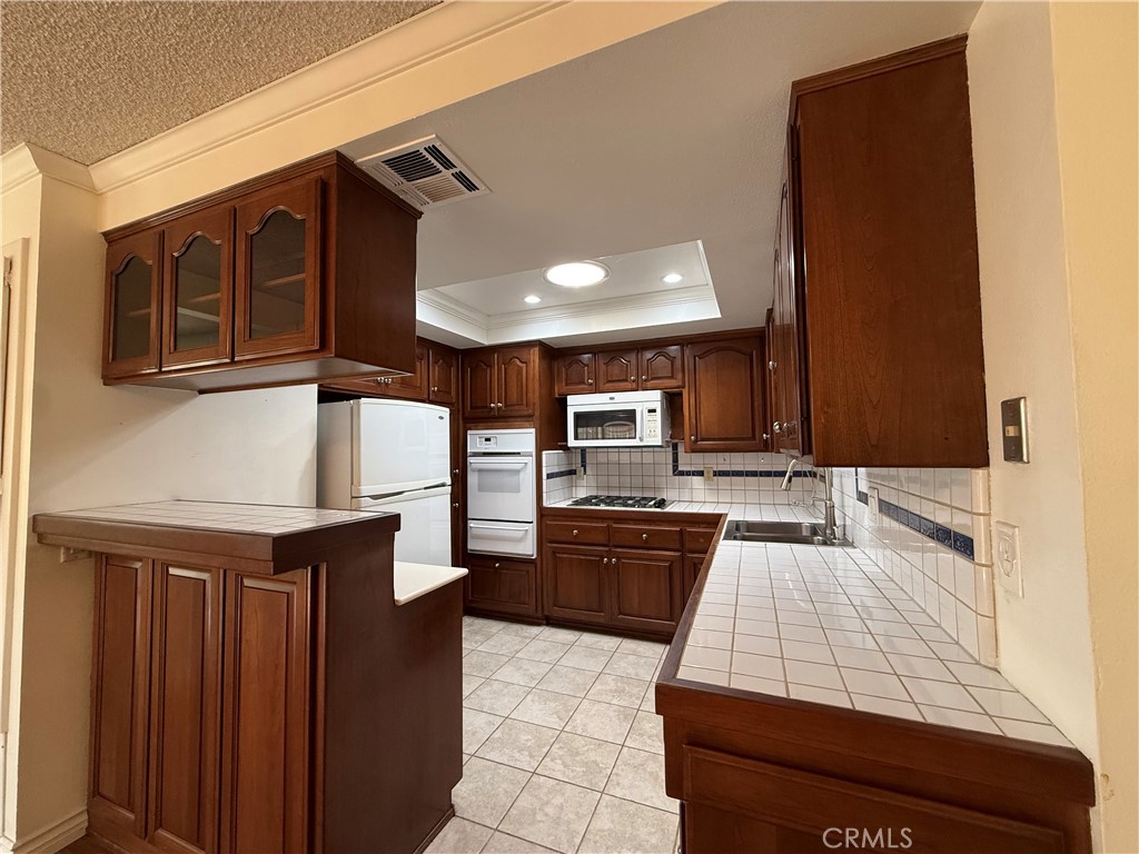 MLS #CV25264219 image #8