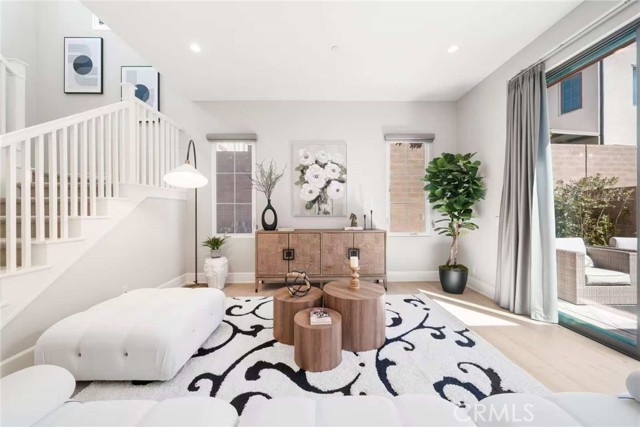 Detail Gallery Image 3 of 23 For 117 Donati, Irvine,  CA 92602 - 4 Beds | 3 Baths