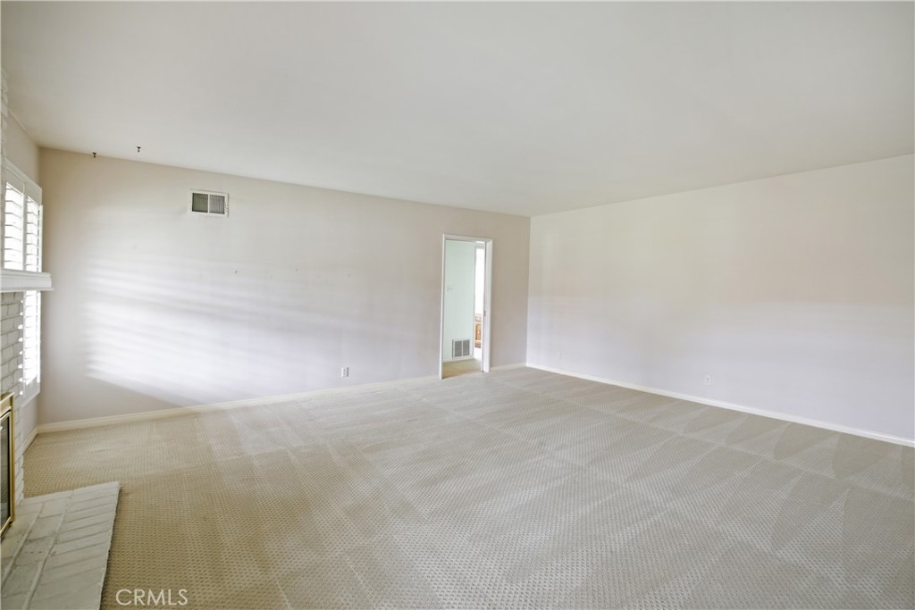 MLS #DW25221311 image #5