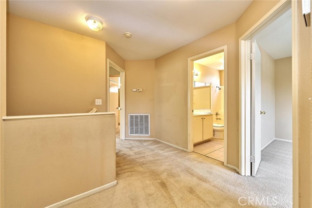 7326 Oxford Place, Rancho Cucamonga CA: https://media.crmls.org/medias/a1c8bd18-a73d-45f4-8f86-c635ca065d37.jpg