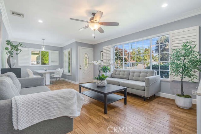 Detail Gallery Image 5 of 26 For 6551 De Celis, Lake Balboa,  CA 91406 - 3 Beds | 2 Baths