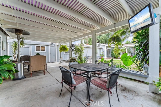 Detail Gallery Image 27 of 40 For 9488 Foster Rd., Bellflower,  CA 90706 - 3 Beds | 2 Baths