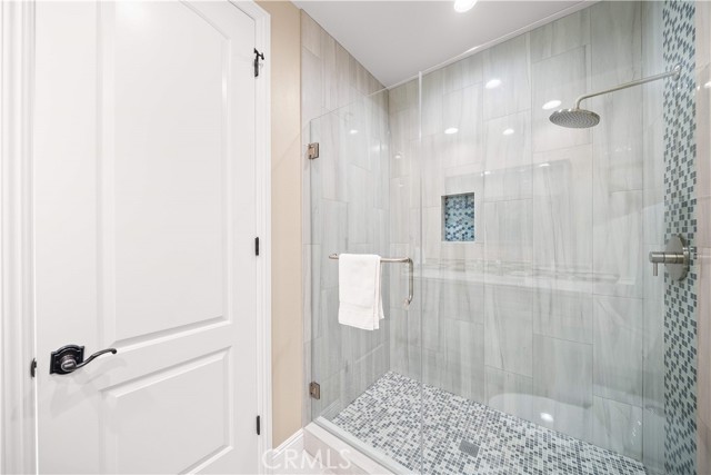 Detail Gallery Image 58 of 75 For 27 Gillman St, Irvine,  CA 92612 - 6 Beds | 6/1 Baths