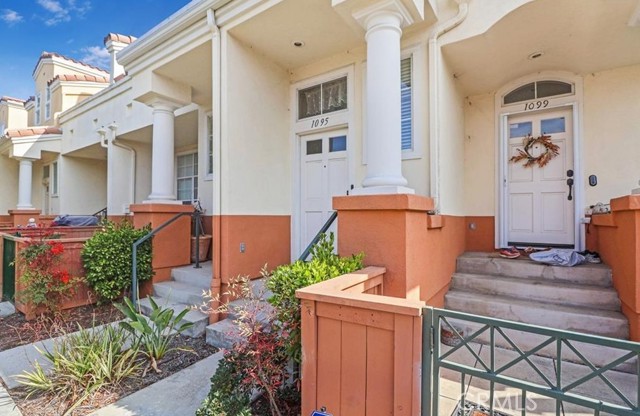1095 S San Marino Way, Anaheim CA: https://media.crmls.org/medias/a1cba79b-efe9-4d8f-a983-e1e27e20d807.jpg