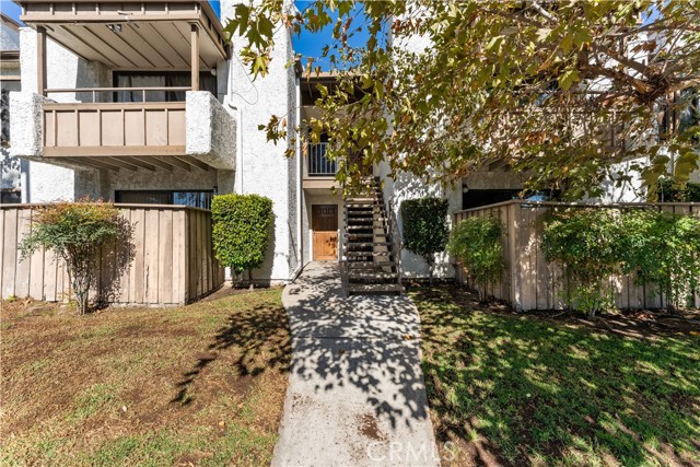 Detail Gallery Image 16 of 48 For 15511 Sherman Way #1,  Van Nuys,  CA 91406 - 2 Beds | 2 Baths