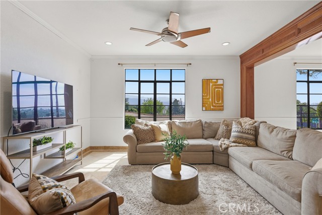 Detail Gallery Image 8 of 50 For 2044 Calle Yucca, Thousand Oaks,  CA 91360 - 4 Beds | 4 Baths