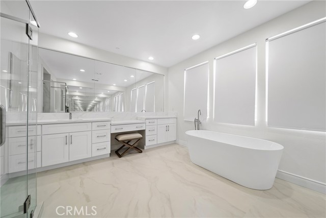 Detail Gallery Image 35 of 43 For 26743 Mont Calabasas Dr, Calabasas,  CA 91302 - 5 Beds | 6 Baths